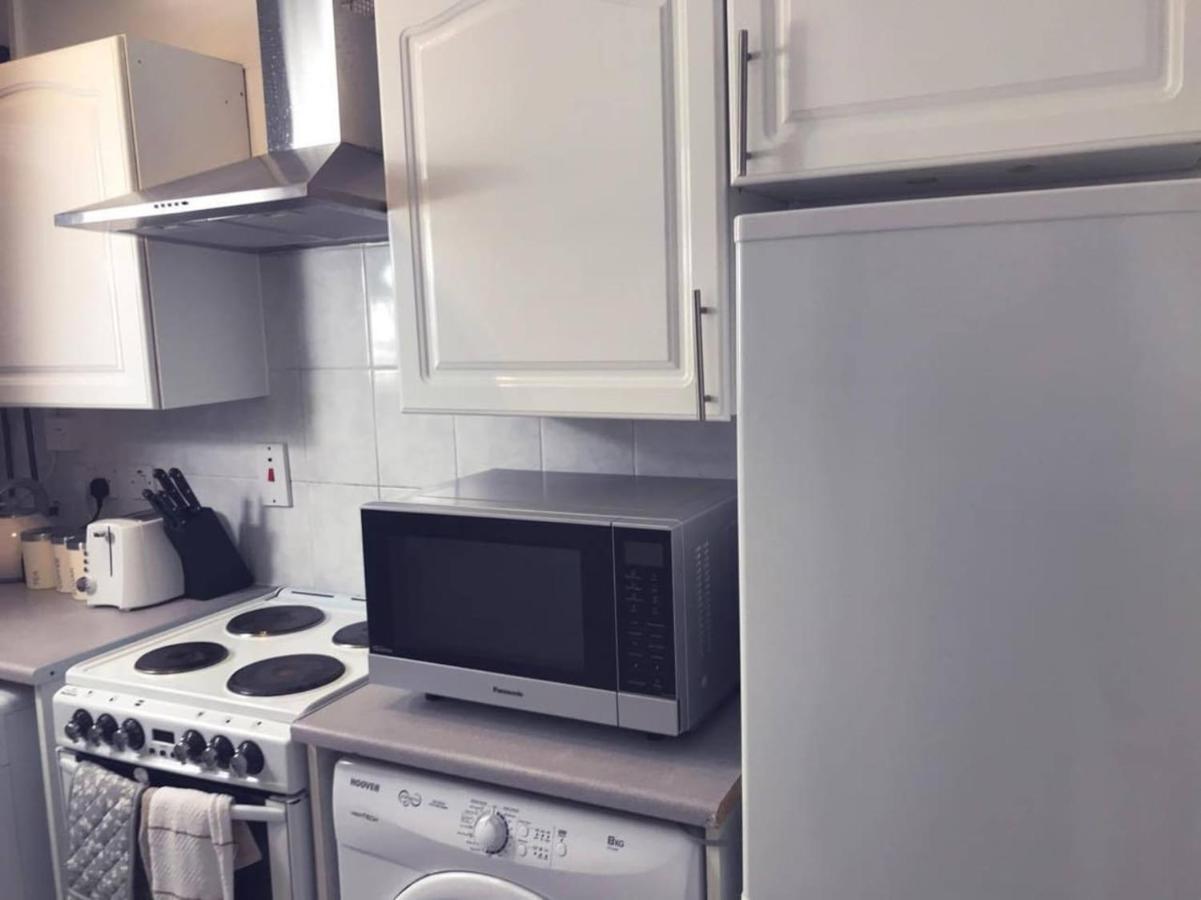 Captivating 2-Bed Apartment In Kirkcaldy Ngoại thất bức ảnh