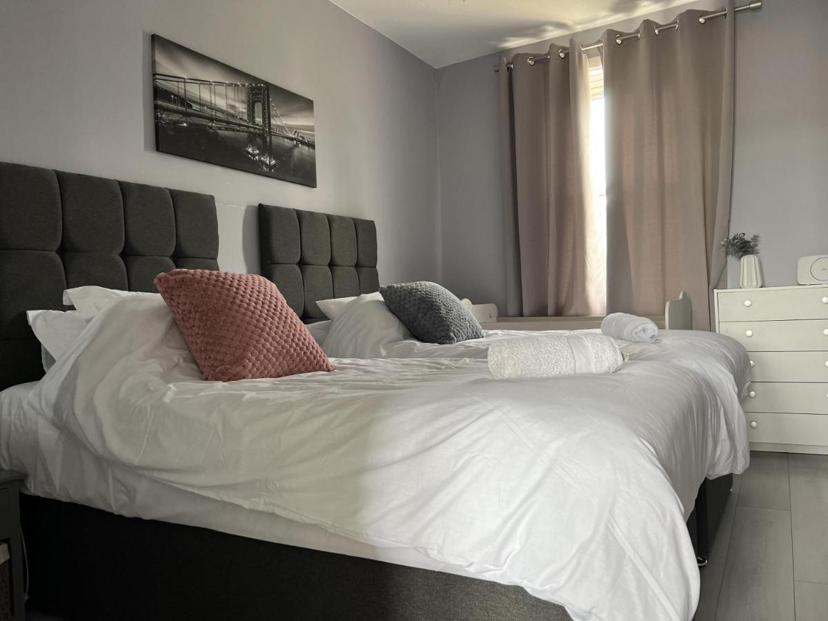 Captivating 2-Bed Apartment In Kirkcaldy Ngoại thất bức ảnh